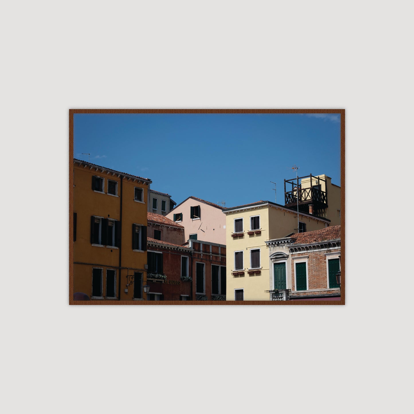Venice: Pastel Living